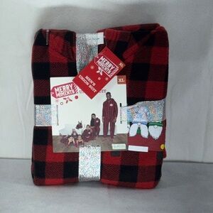 Men’s union suit size XL red and black with gnomes on front